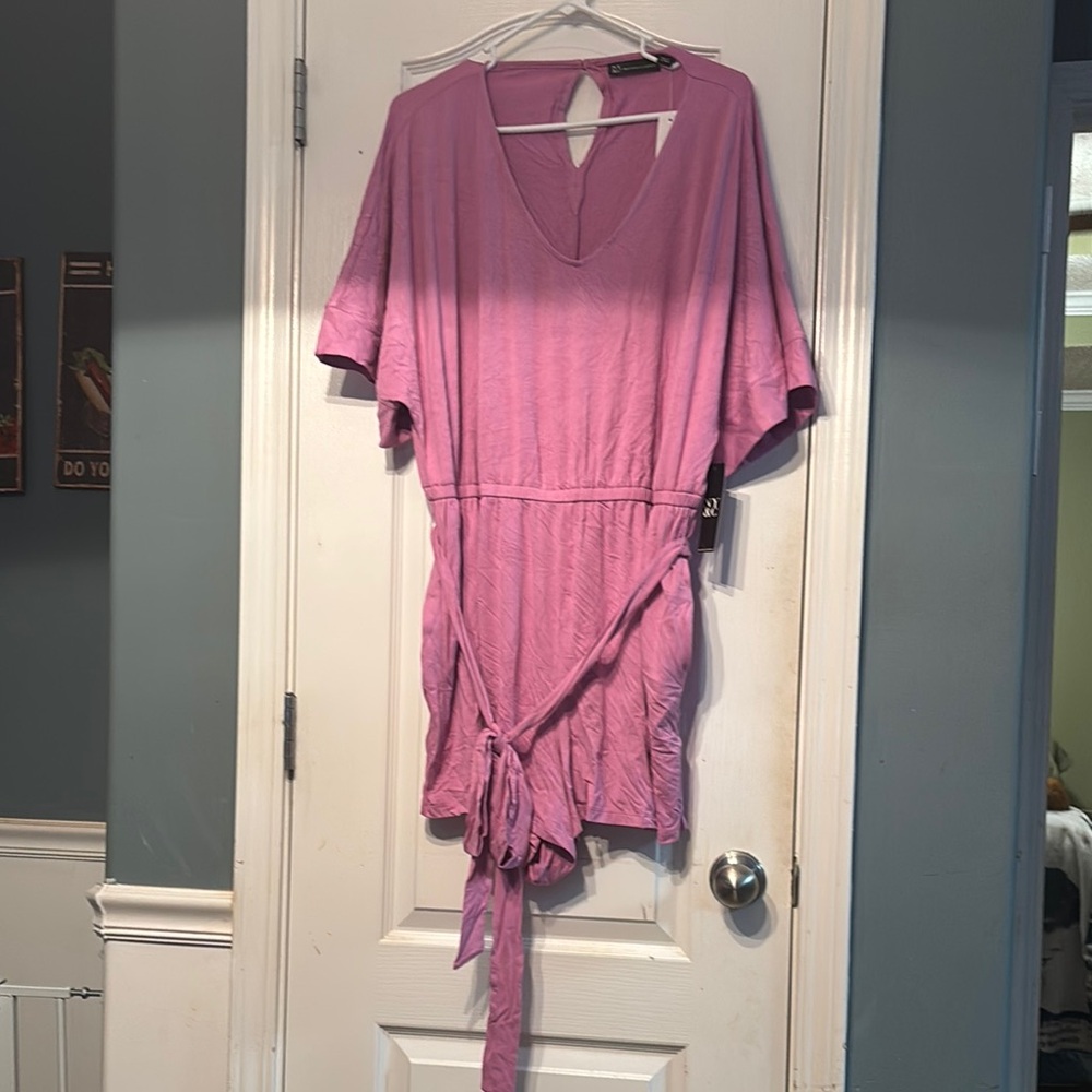 New York & Company Lavender V-Neck Romper Women’s 2X NWT